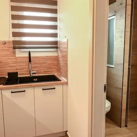Апартаменты Hospitality I - Roof Top - With Free Parking